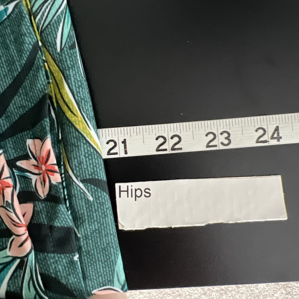 RipSkirt Hawaii Skirt Women Sz L Floral Wrap Quick Dry Resort Beach Swimwear - Picture 9 of 11